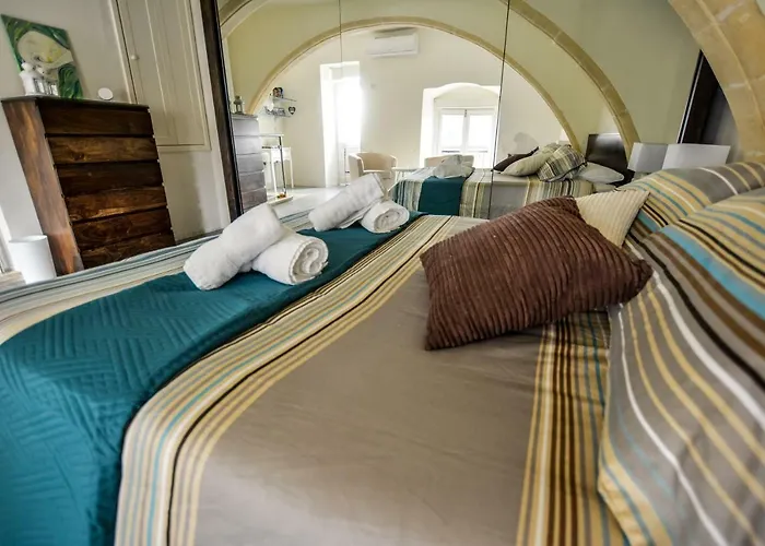 Apartment In Historical Building - Grand Harbour